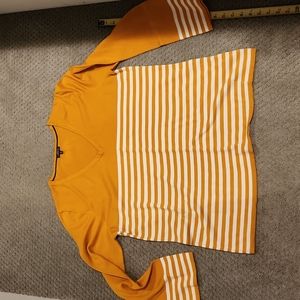 Hannah ladies sweater. Sz XL.  NEW